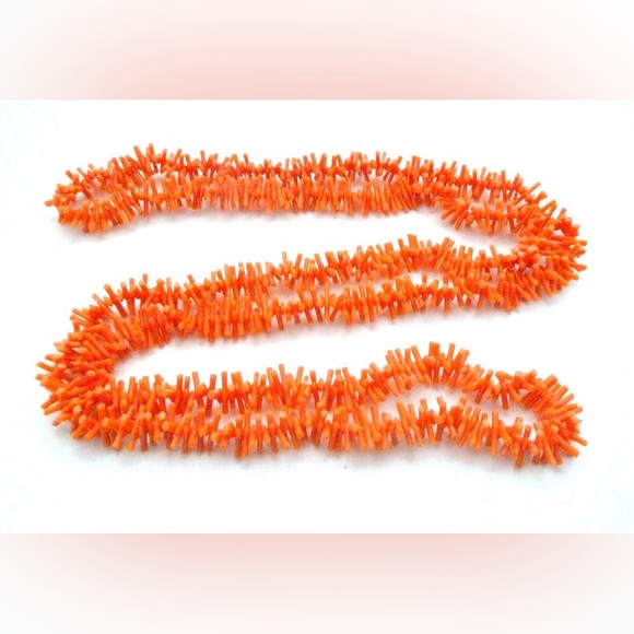 Vintage 70’s Long Rope Length Faux Branch Coral Plastic Beaded Necklace - Picture 2 of 7
